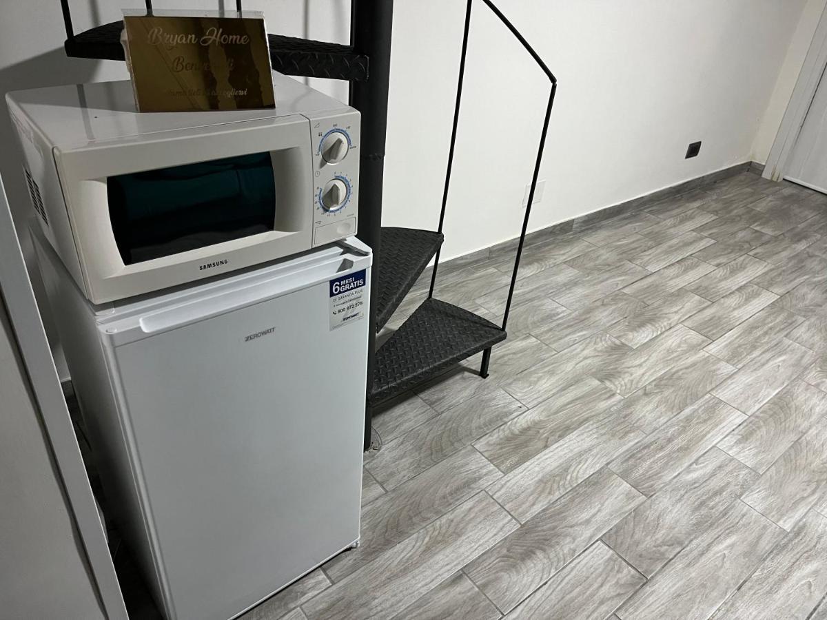 Bryan Home 那不勒斯 外观 照片